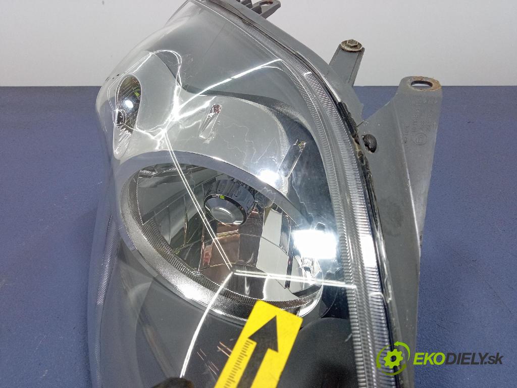 Ford Fiesta 2007 Reflektor: v pravo: 20-A847