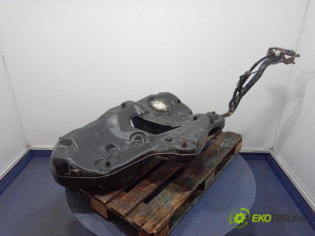 Audi A6 2020 Nádrž: paliva 4K020101