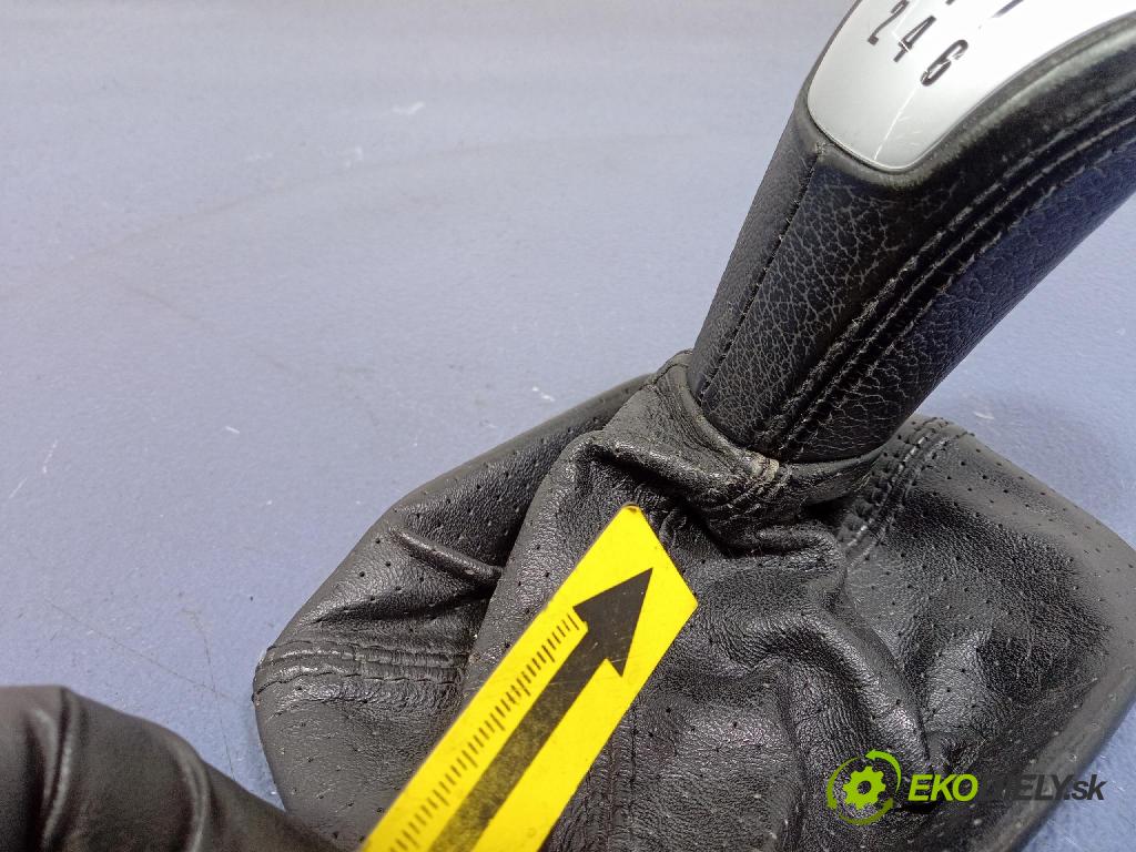 Skoda Fabia 2004 Páka: Zmeny: 