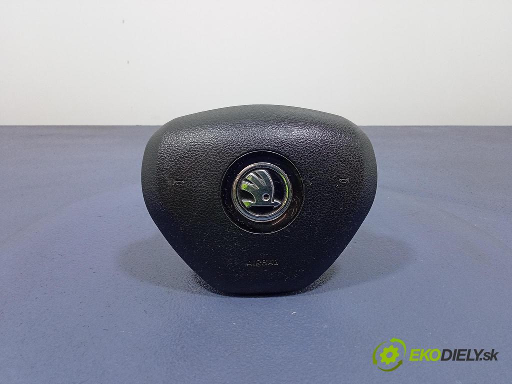 Skoda Superb 2014 kokpit,pristrojová doska