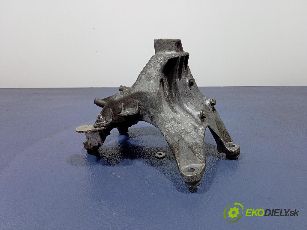 Audi A6 2020 Vankúš/: držiak Motor: 4M0199308AA