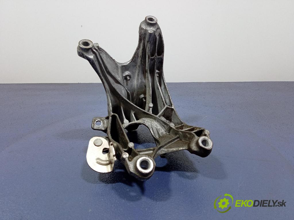 Audi A6 2020 Vankúš/: držiak Motor: 4M0199308AA