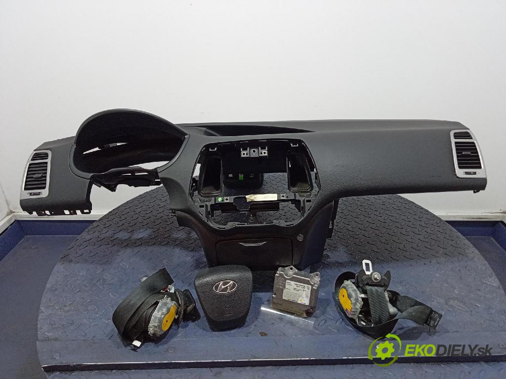 Hyundai I20 2011 kokpit,pristrojová doska 84711-1J400