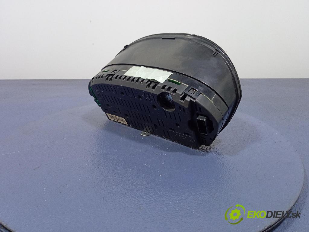 Skoda Fabia 2004 prístrojovka/ budíky 6Y0920870S