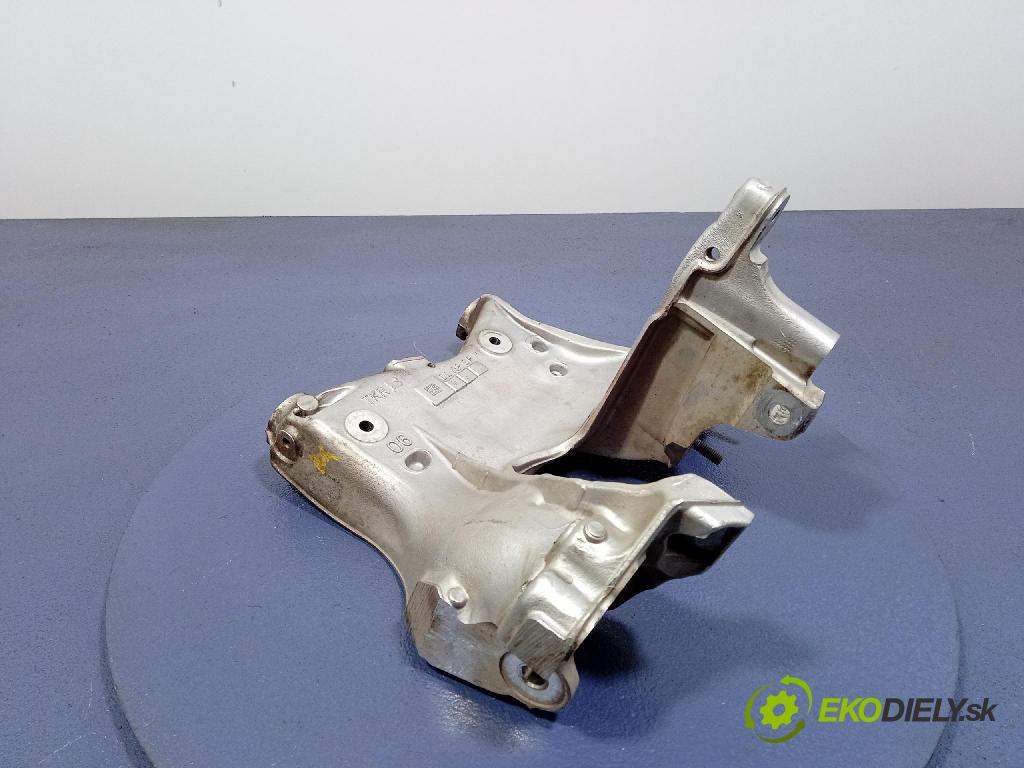 Audi A6 2020 Vankúš/: držiak Motor: 80A399295