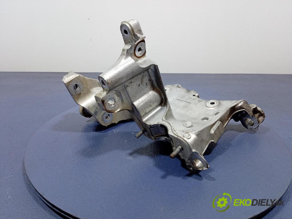 Audi A6 2020 Vankúš/: držiak Motor: 80A399295