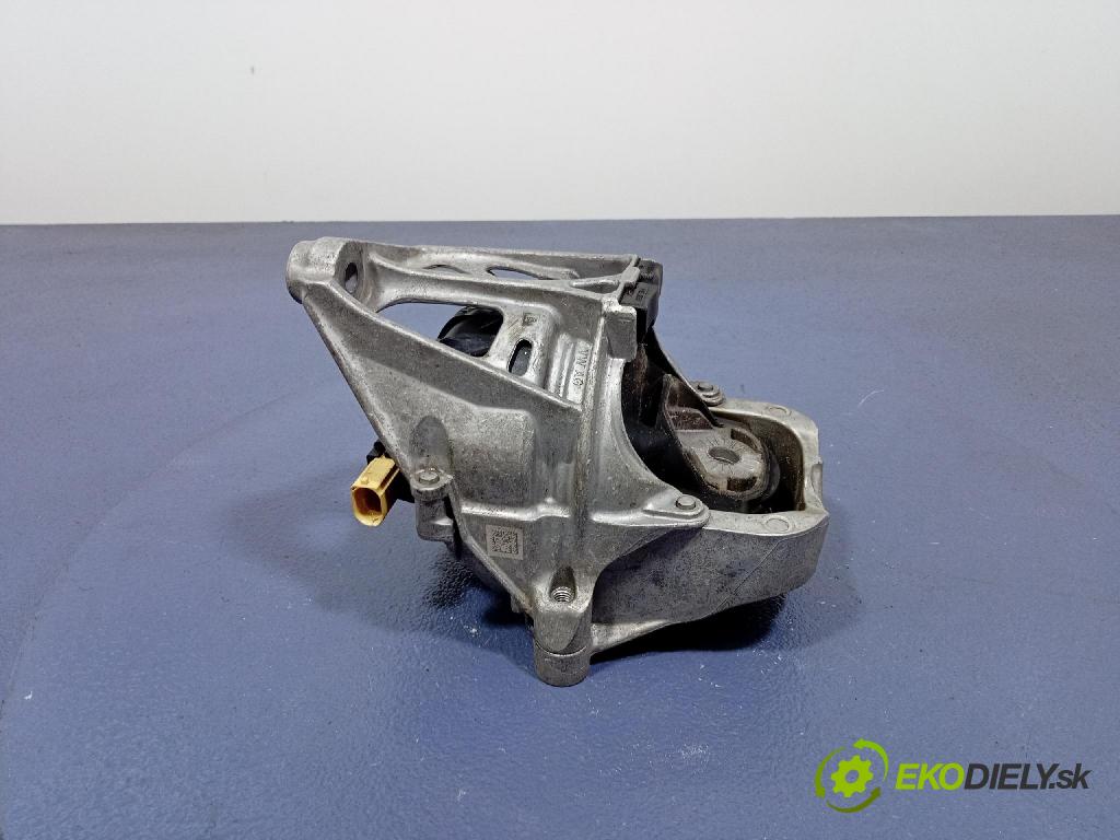 Audi A6 2020 Vankúš/: držiak Motor: 4M0199371B