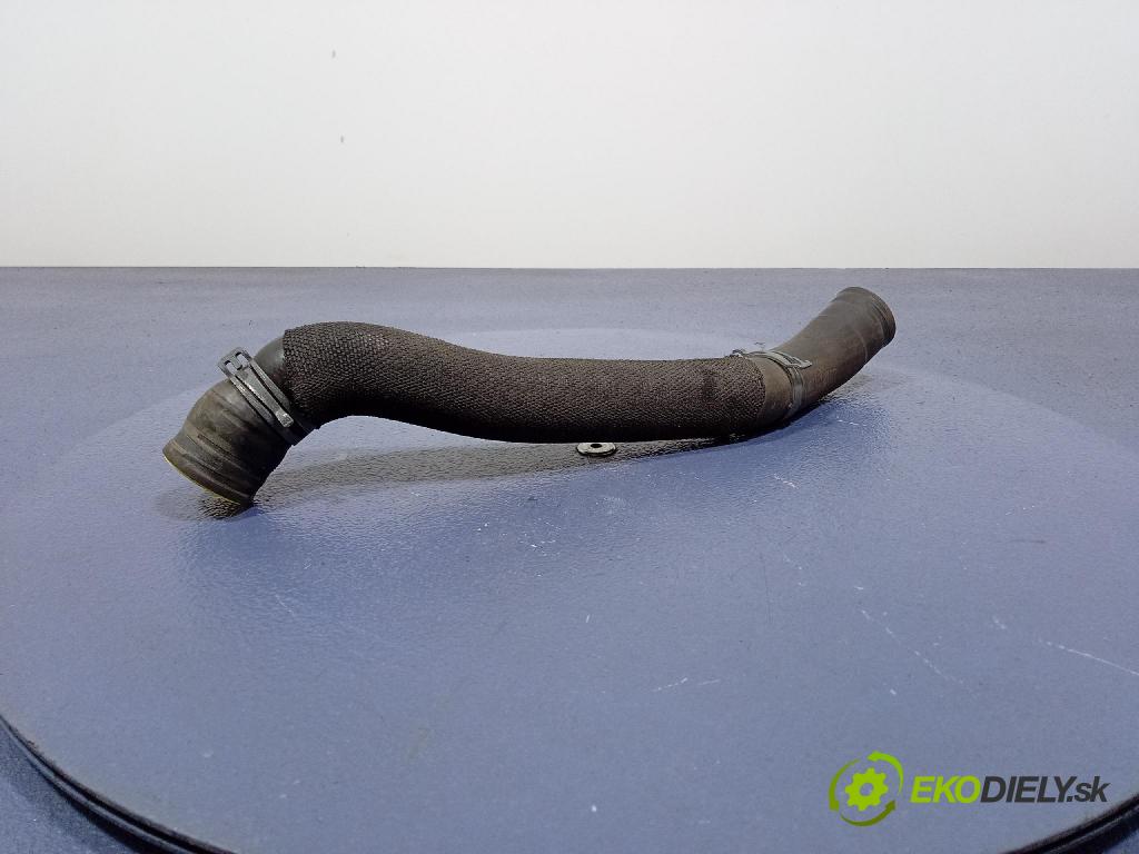 Audi A6 2020 rúrka Chladič: 4K0122101BL