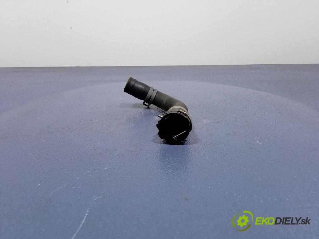 Audi A6 2020 rúrka Chladič: 4K0819332H