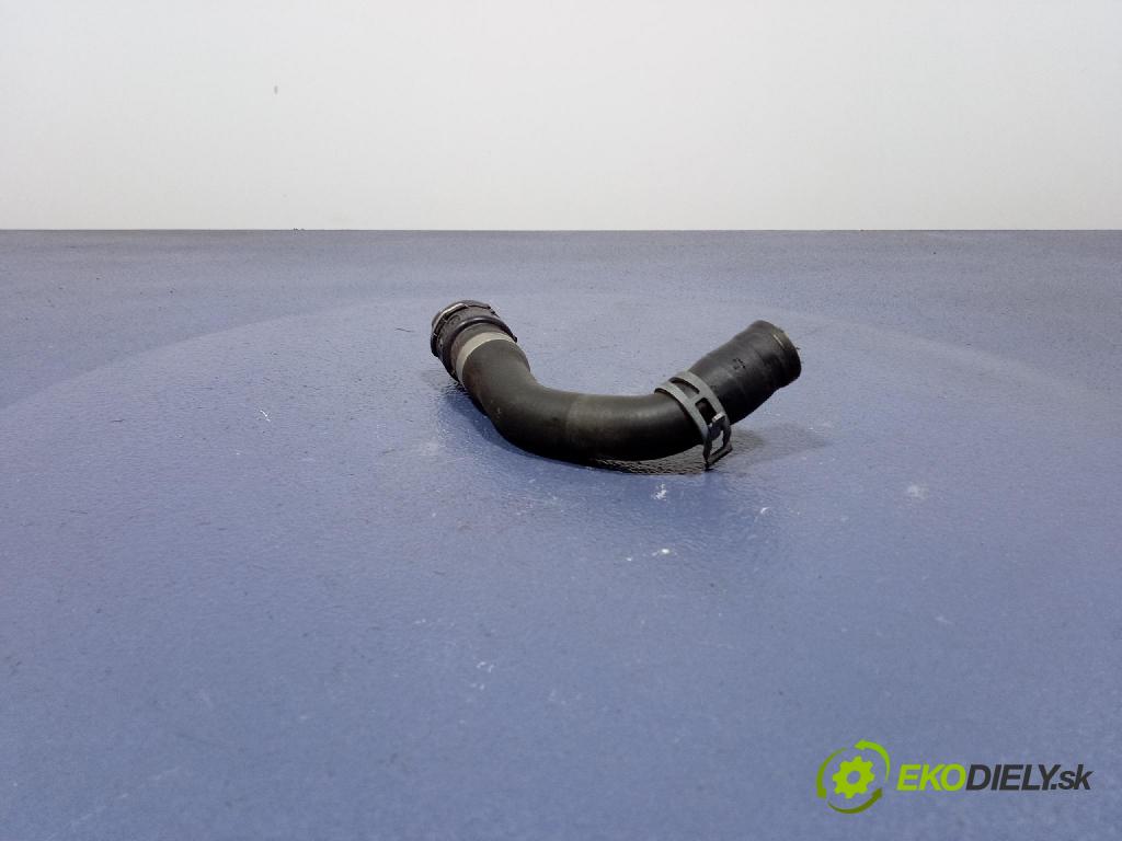 Audi A6 2020 rúrka Chladič: 4K0819332H