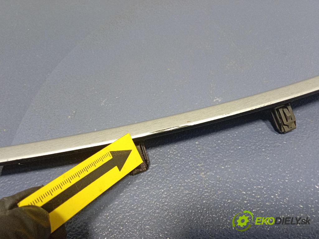 Skoda Superb 2014 lišta Dekoratívne: Vnútri: 3T1858418A