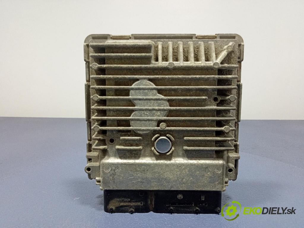 Skoda Superb 2014 riadiaca jednotka Motor: 03L906023PR