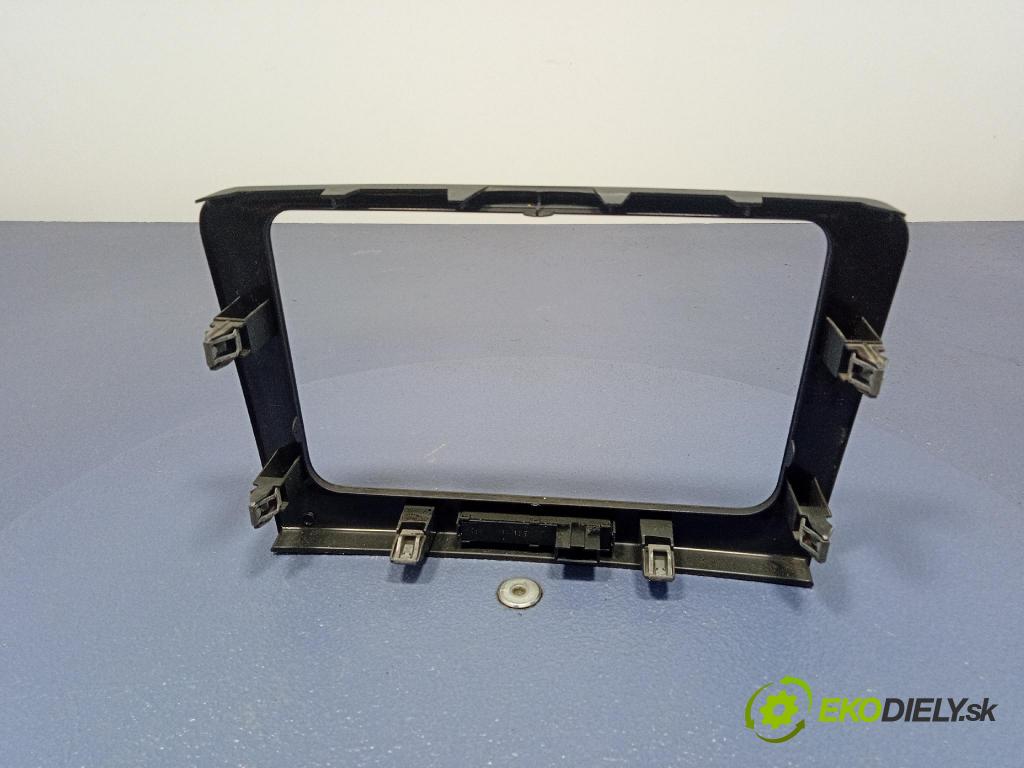 Skoda Superb 2014 lišta Dekoratívne: Vnútri: 3T0858069