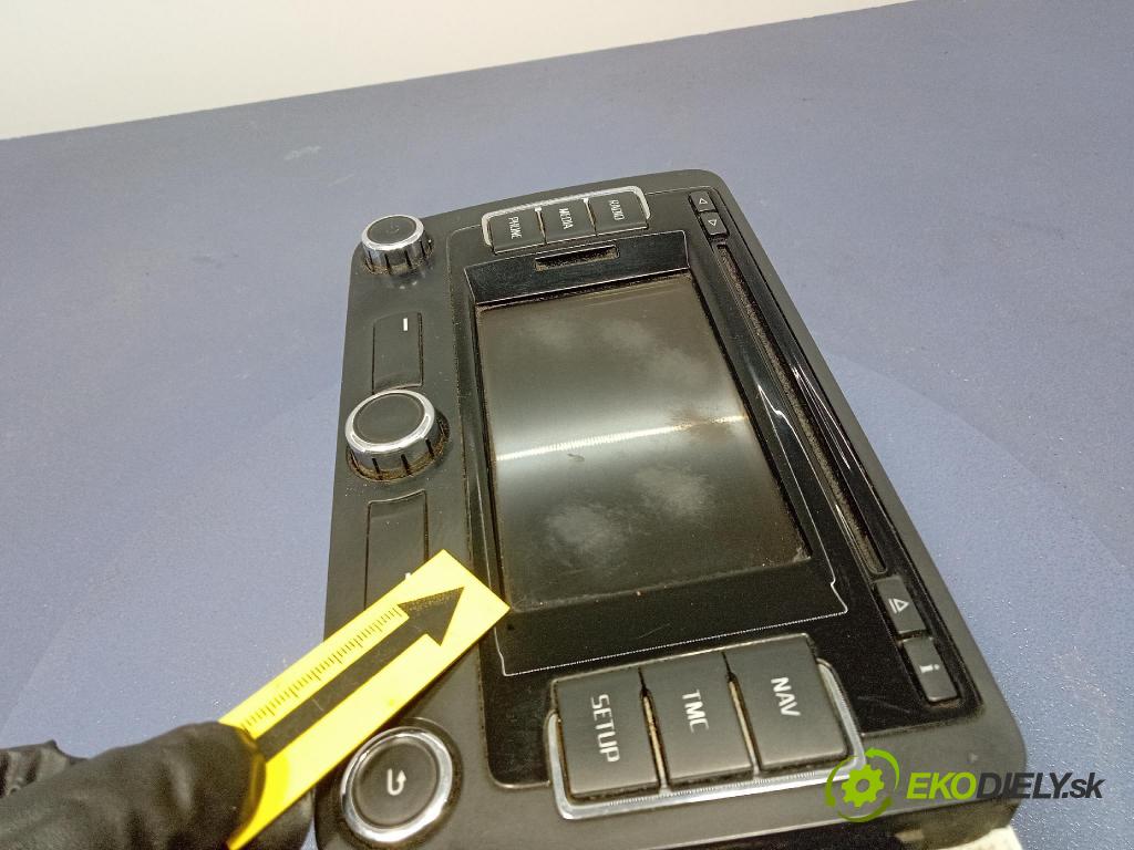 Skoda Superb 2014 Radio I Navigácia: 3T0035197C