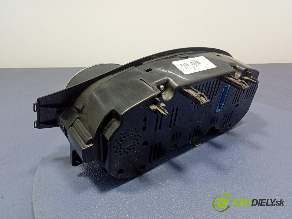 Skoda Superb 2014 prístrojovka/ budíky 3T11920841M