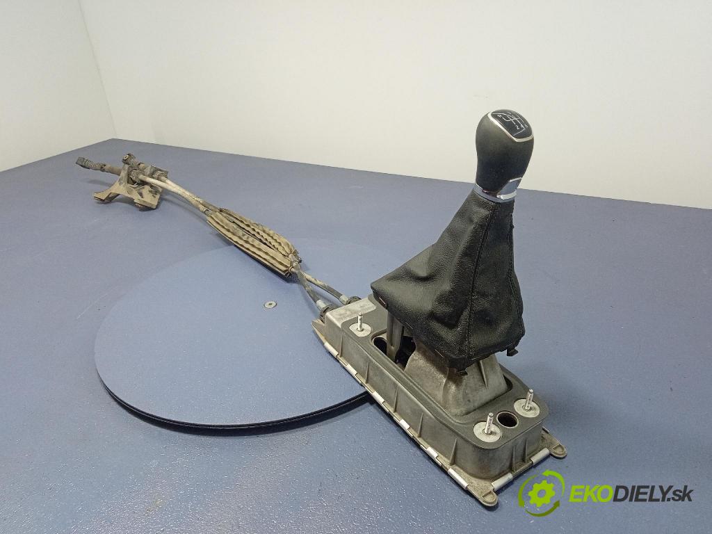 Skoda Superb 2014 Páka: Zmeny: 3T0711049D