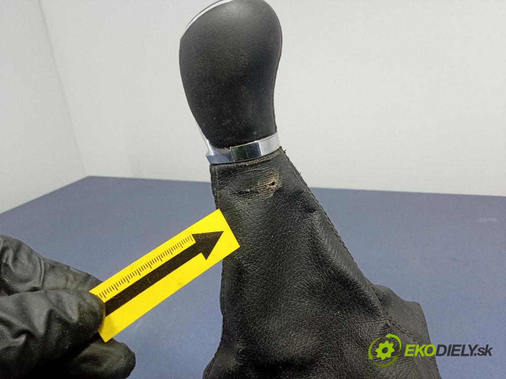 Skoda Superb 2014 Páka: Zmeny: 3T0711049D