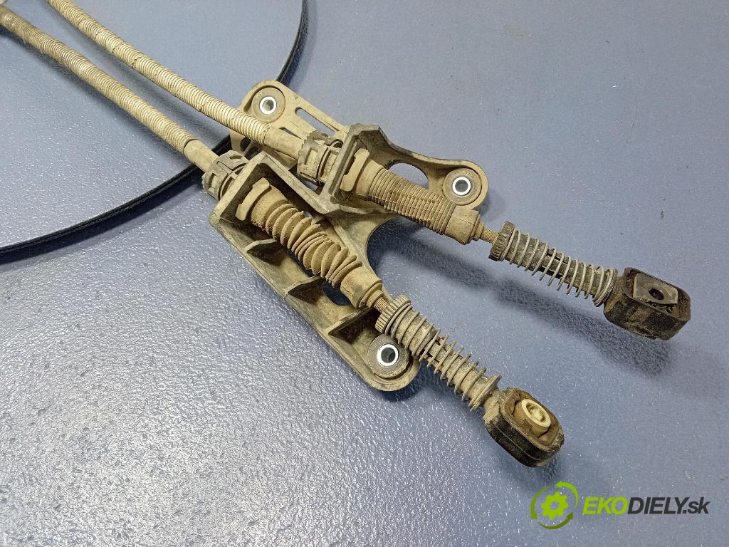 Skoda Superb 2014 Páka: Zmeny: 3T0711049D