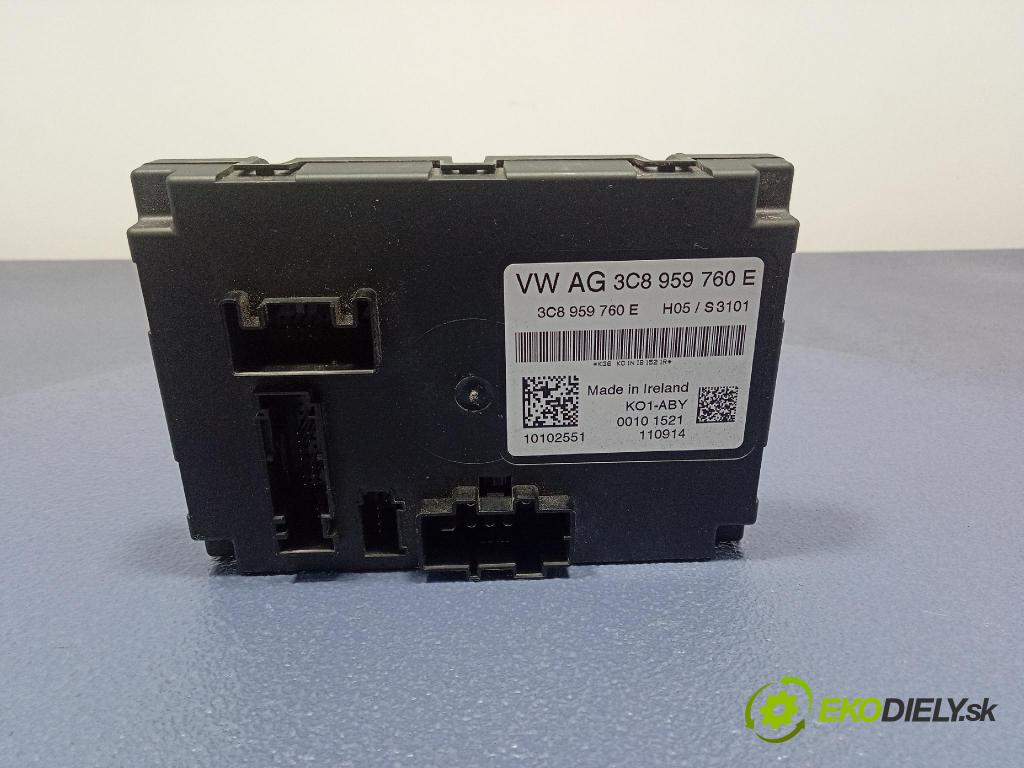 Skoda Superb 2014 riadiaca jednotka Sedadlo: 3C8959760E