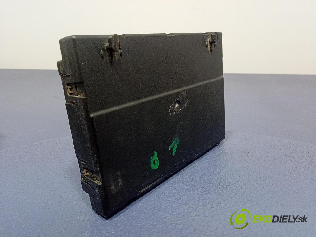 Skoda Superb 2014 riadiaca jednotka Sedadlo: 3C8959760E