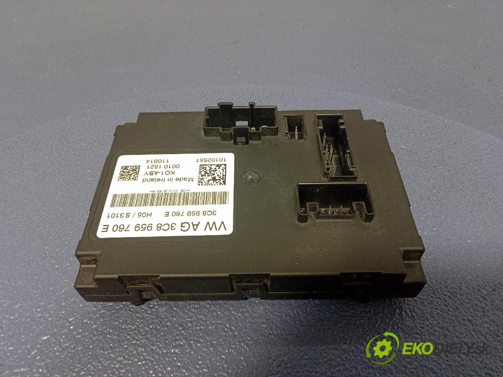 Skoda Superb 2014 riadiaca jednotka Sedadlo: 3C8959760E