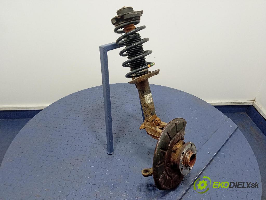 Skoda Superb 2014 McPerson: v pravo: 1T0413031DC