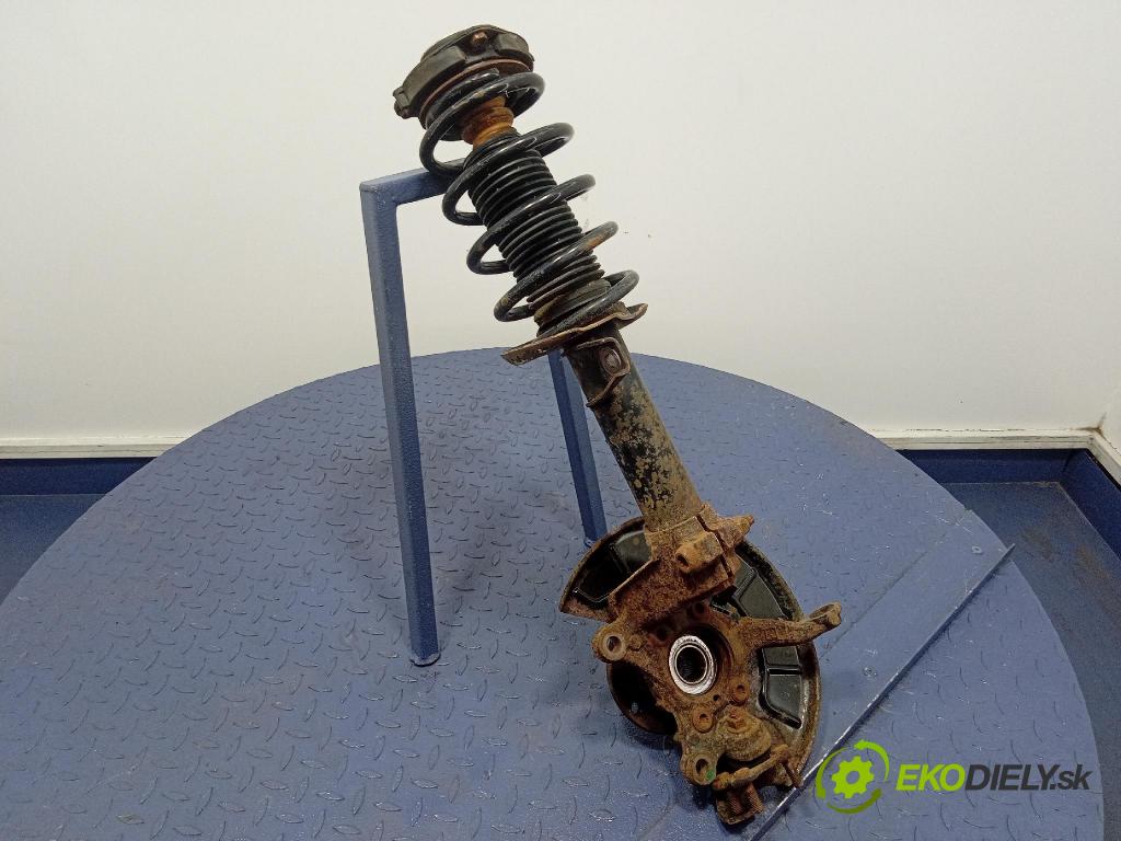 Skoda Superb 2014 McPerson: v pravo: 1T0413031DC