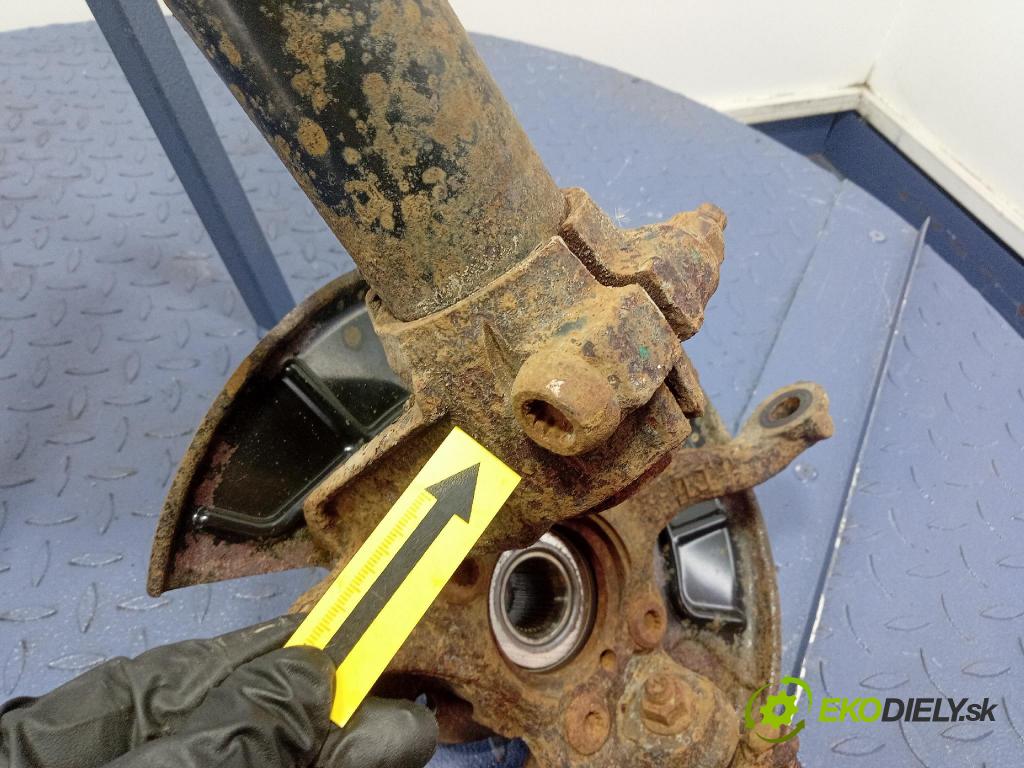 Skoda Superb 2014 McPerson: v pravo: 1T0413031DC