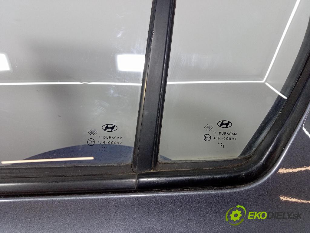 Hyundai I20 2011 dvere zad Vľavo: