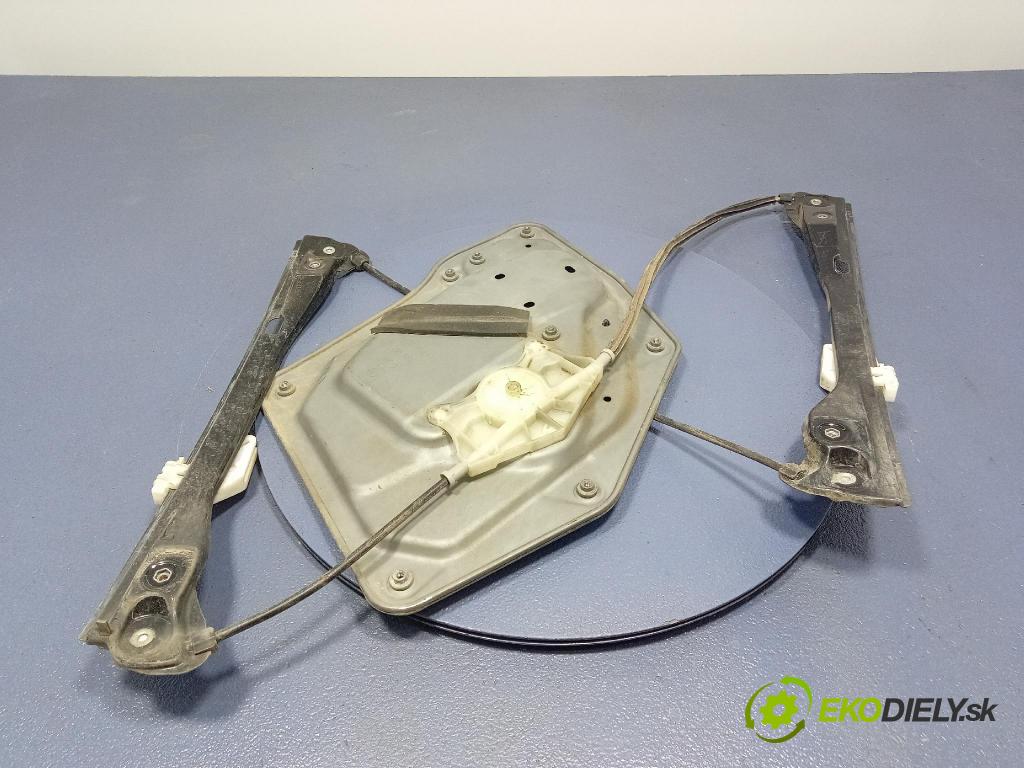 Skoda Superb 2014 mechanizmus okna Okná: Predné v pravo: