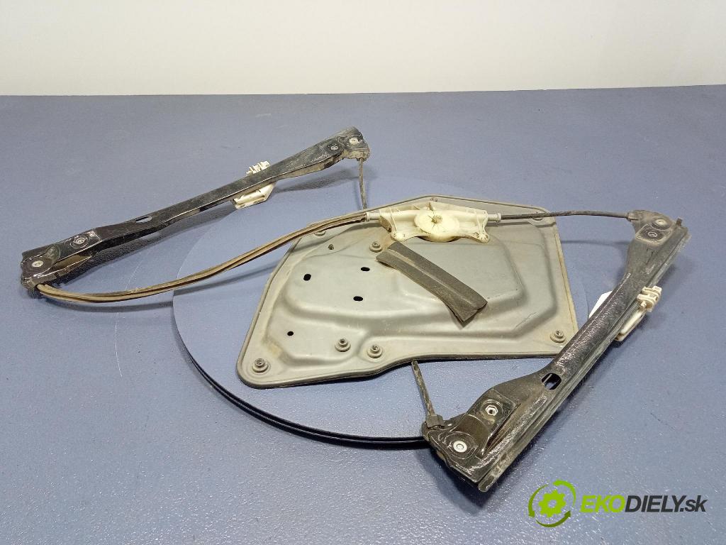 Skoda Superb 2014 mechanizmus okna Okná: Predné v pravo: 