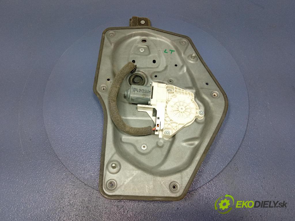 Skoda Superb 2014 mechanizmus okna Okná: zad Vľavo: