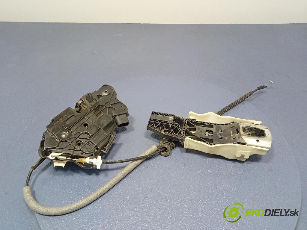 Skoda Superb 2014 zámok dvere Predné Vľavo: 1S1837015C