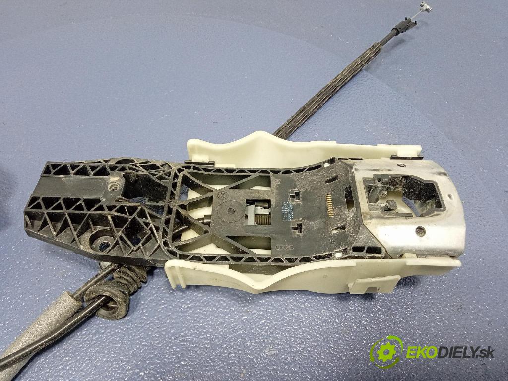 Skoda Superb 2014 zámok dvere Predné Vľavo: 1S1837015C