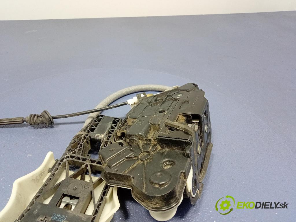 Skoda Superb 2014 zámok dvere Predné Vľavo: 1S1837015C