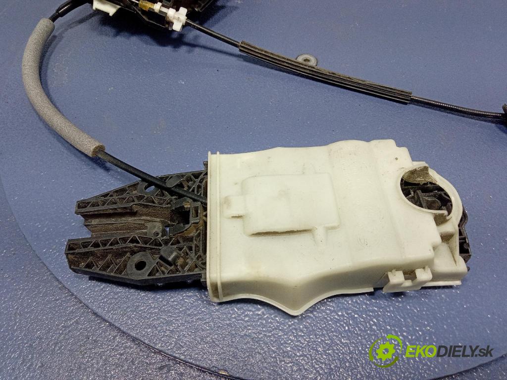 Skoda Superb 2014 zámok dvere zad Vľavo: 1S4839015B