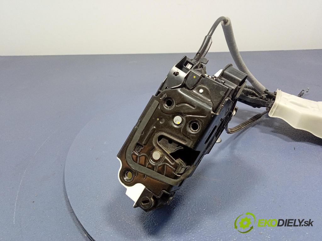 Skoda Superb 2014 zámok dvere zad v pravo: 1S4839016B