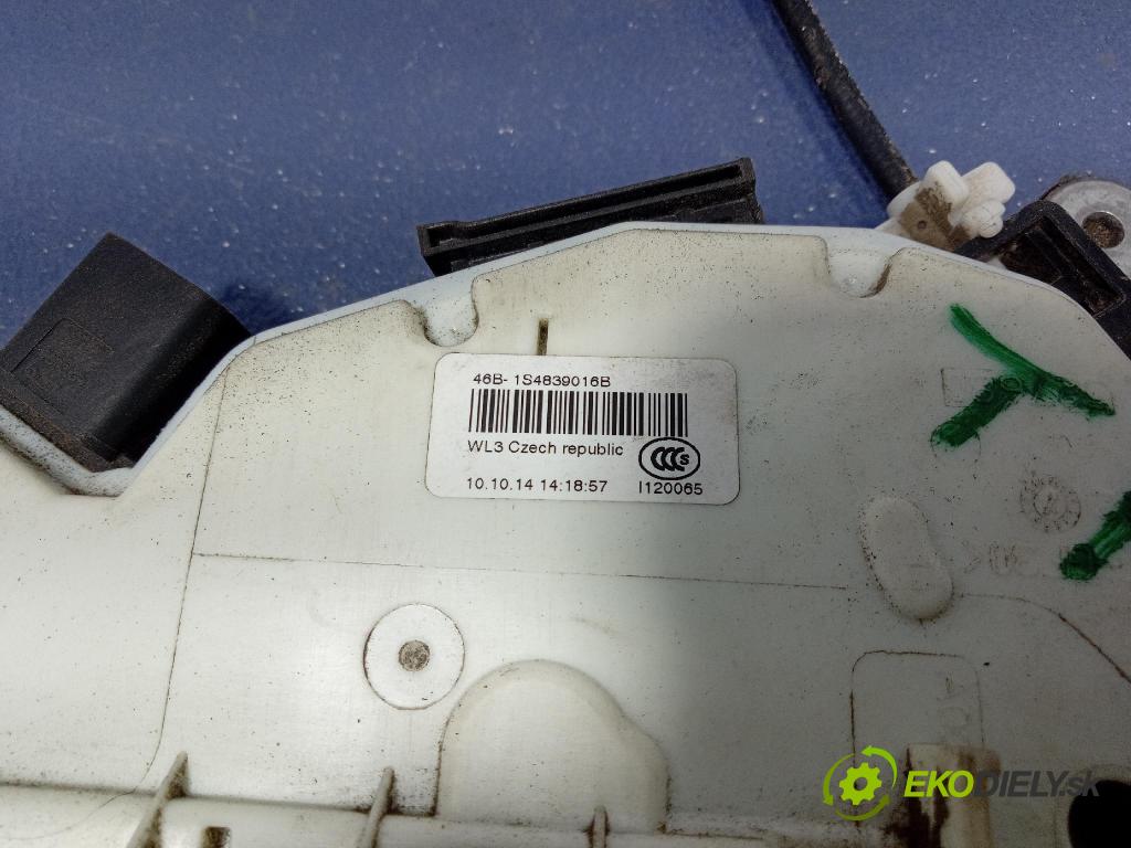 Skoda Superb 2014 zámok dvere zad v pravo: 1S4839016B