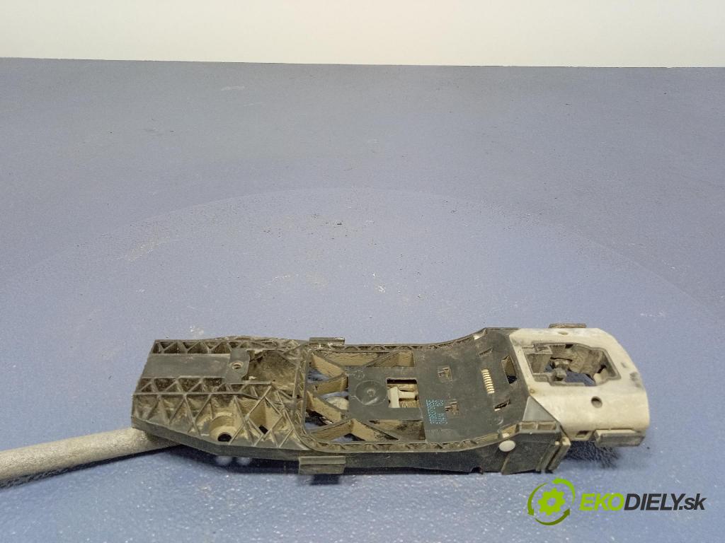 Skoda Superb 2014 zámok dvere Predné v pravo: 1S837016C