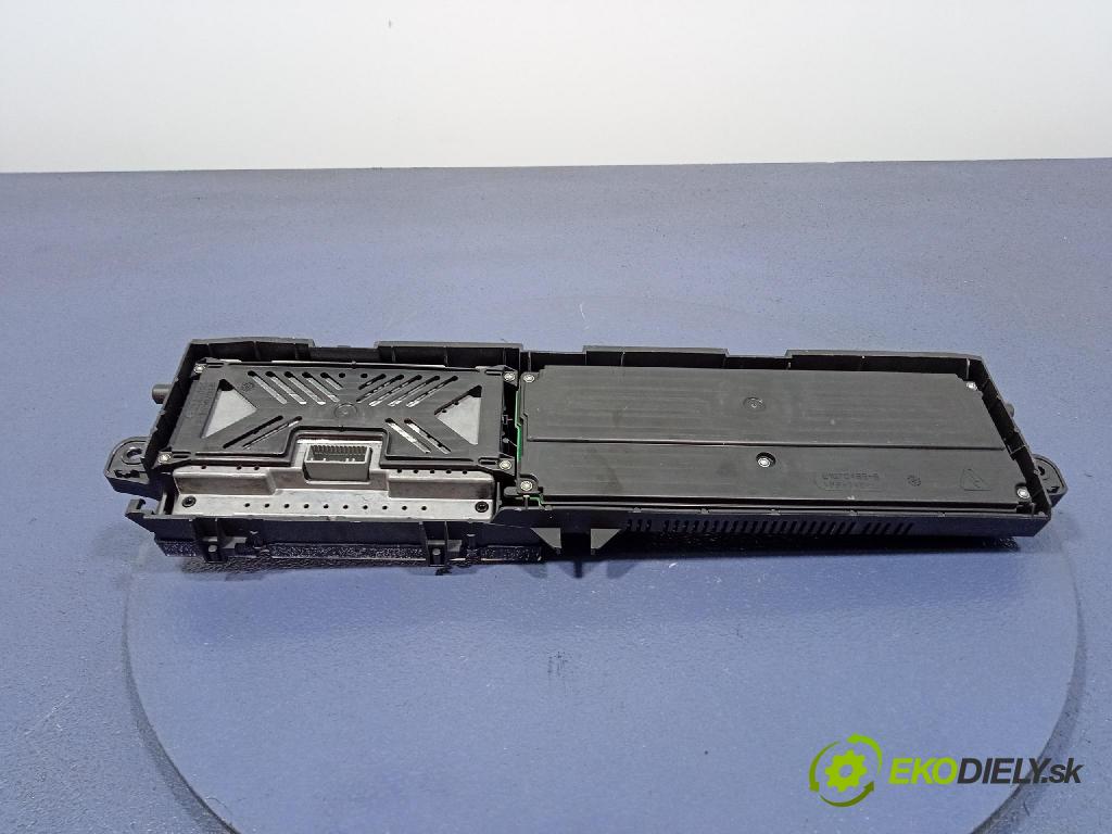 Renault Scenic 2006 prístrojovka/ budíky 8200484807