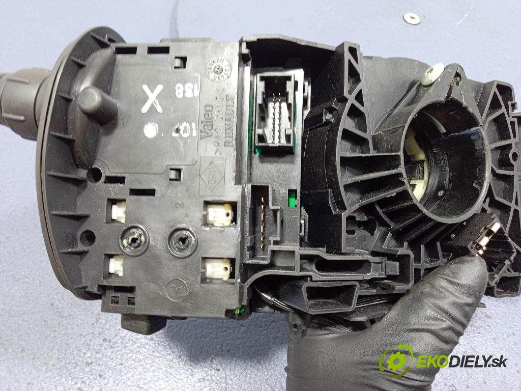 Renault Scenic 2006 prepínač Komplex: 8200127733