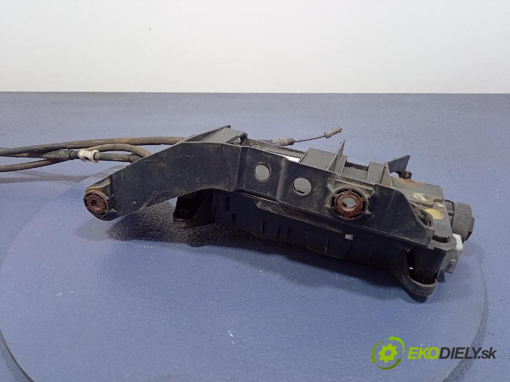 Renault Scenic 2006 Páka: Brzda: Ručná: 8200571485