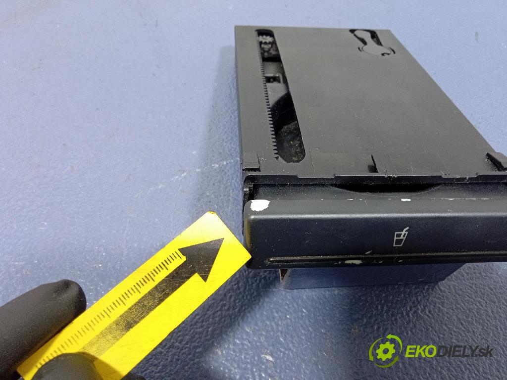 Audi A4 2003 kastlík 8E1862534J