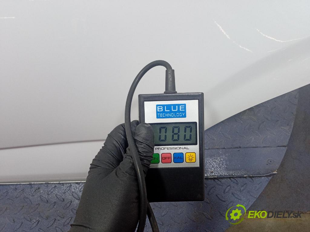 Chevrolet Aveo 2012 dvere zad Vľavo: