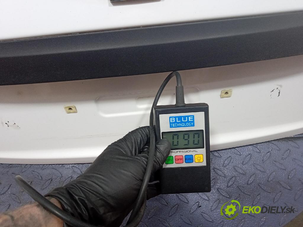 Chevrolet Aveo 2012 zadna dveře kufra: kufra: