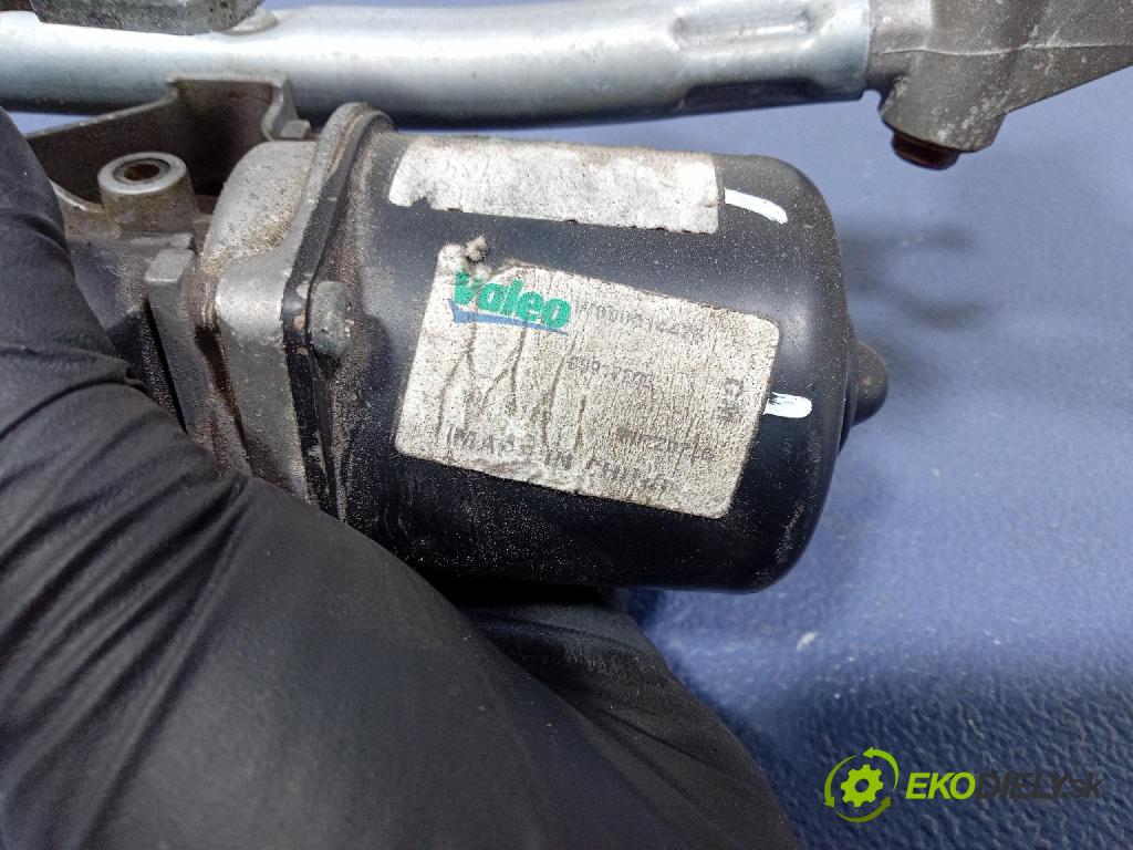 Chevrolet Aveo 2012 mechanizmus motor: Stierače: Predné