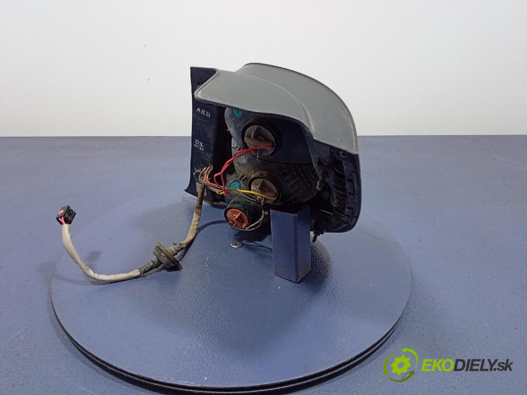 Chevrolet Aveo 2012 svetlo / reflektor zad ľavá Vonkajsia: