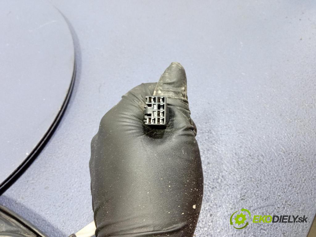 Chevrolet Aveo 2012 svetlo / reflektor zad ľavá Vonkajsia: