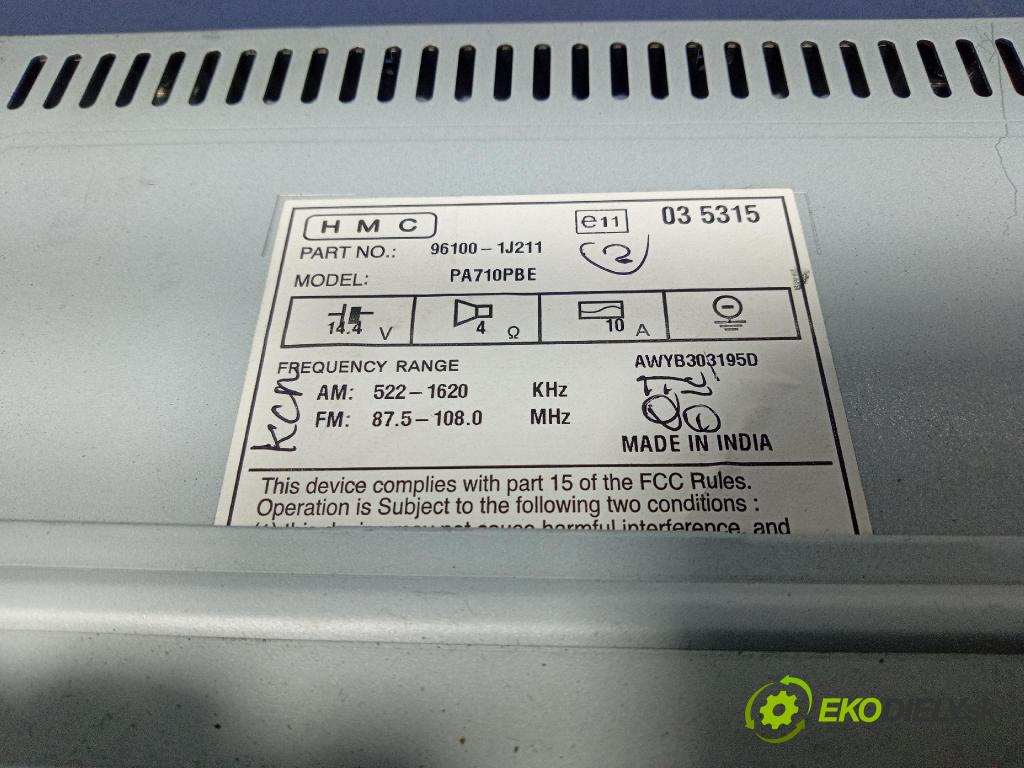 Hyundai I20 2011 Radio I Navigácia: 96100-1J211