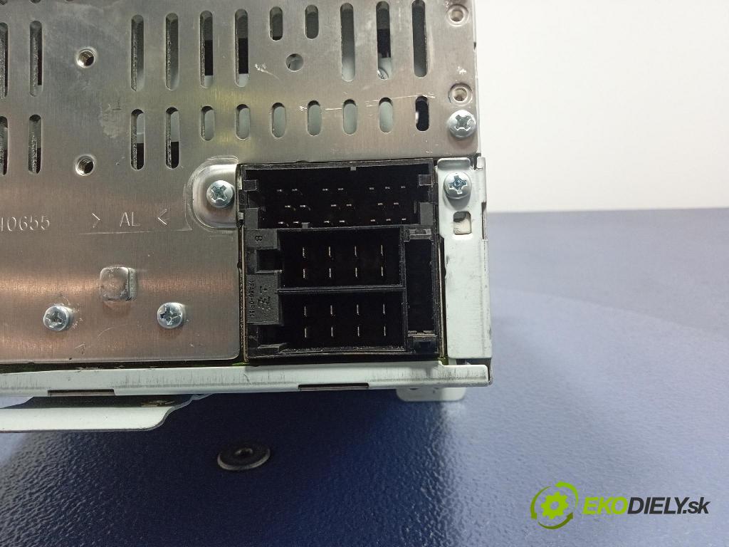 Hyundai I20 2011 Radio I Navigácia: 96100-1J211